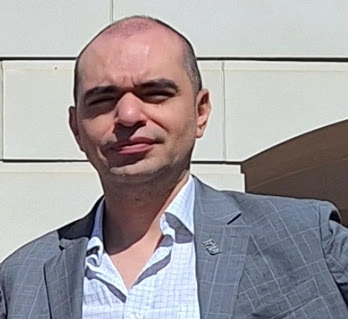 Dr. Leonardo Bobadilla